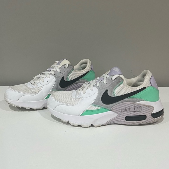 Nike Air Max Excee Running Shoes Green Glow CD5432-113 Women's Size 7 - Picture 4 of 9
